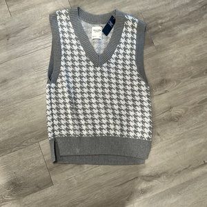 NWT Oversized sweater vest
